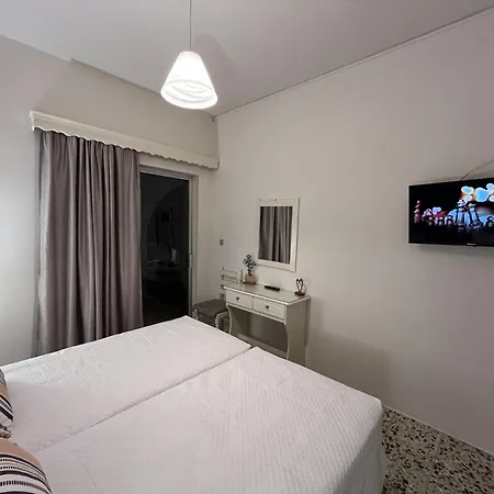Nikos Apts & *