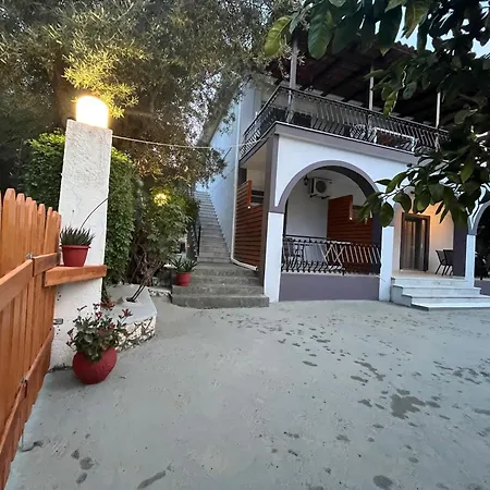 Apartmán Nikos Keri
