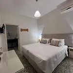 Nikos Apts & Keri