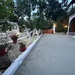 Nikos شقة كيري