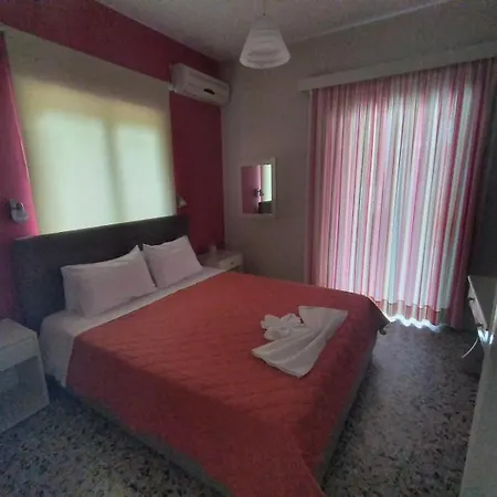 Nikos Apartment *
