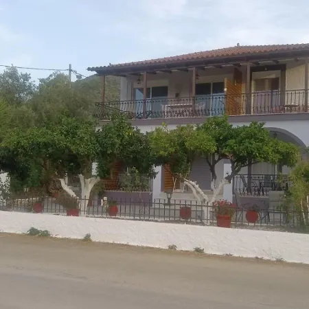 Nikos Apartment