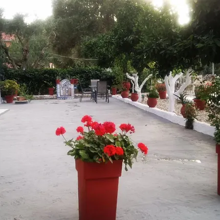 Nikos Apartment