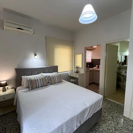 Apartment Nikos *