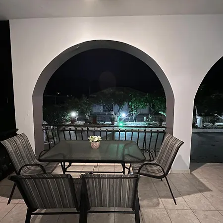 Nikos Apts & Apartment *