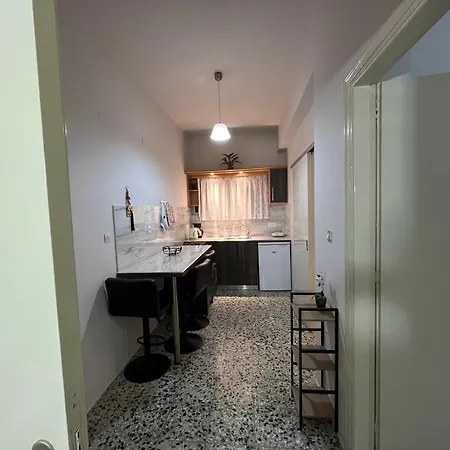 Nikos Apts & Apartment