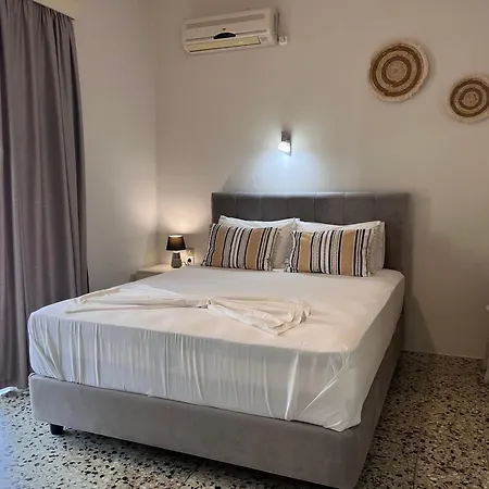 Nikos Apts & Apartament
