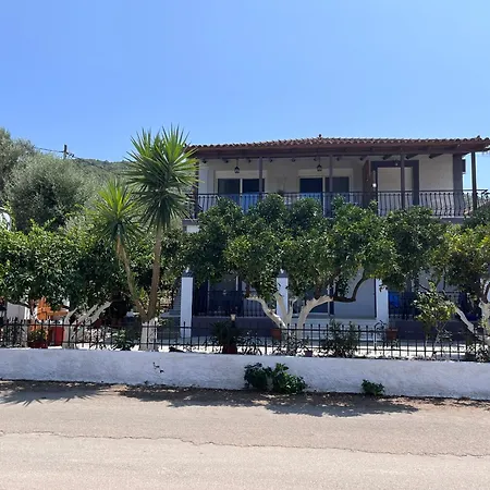 Nikos Apts & Apartament *