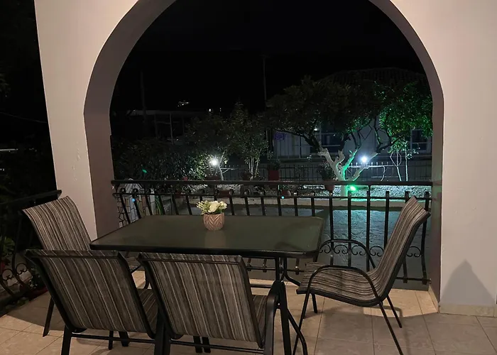Nikos Apartament *