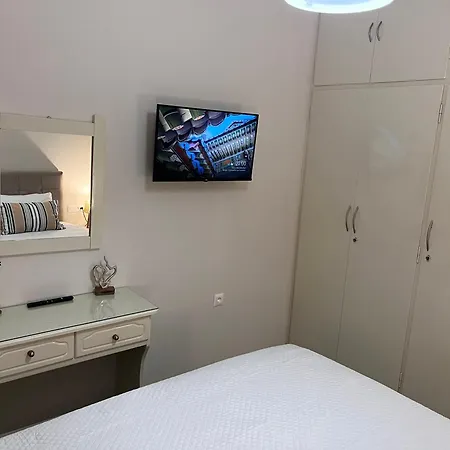 Nikos Apts & Apartmán Keri