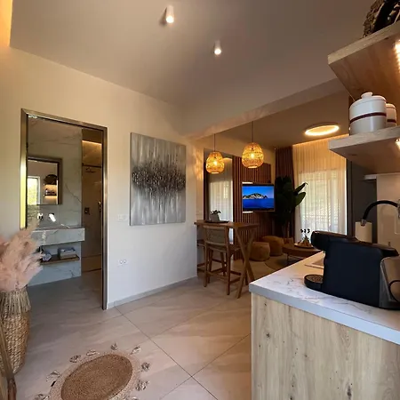 Nikos Apts &