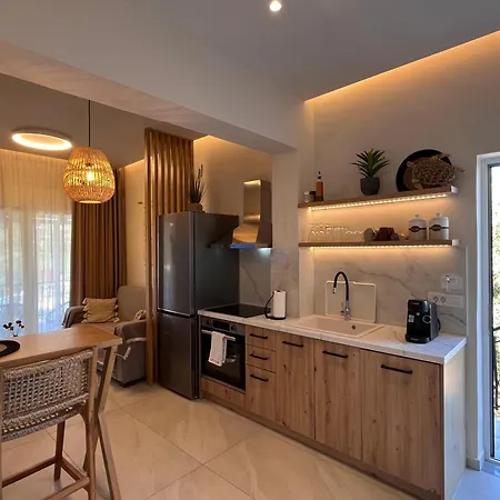 Apartmán Nikos Apts & *